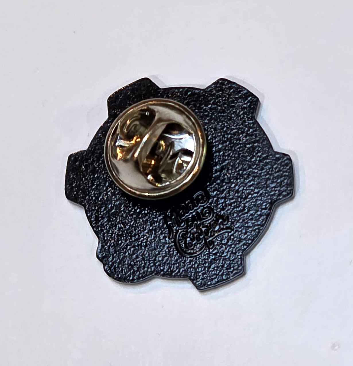 Logo Monster Pin